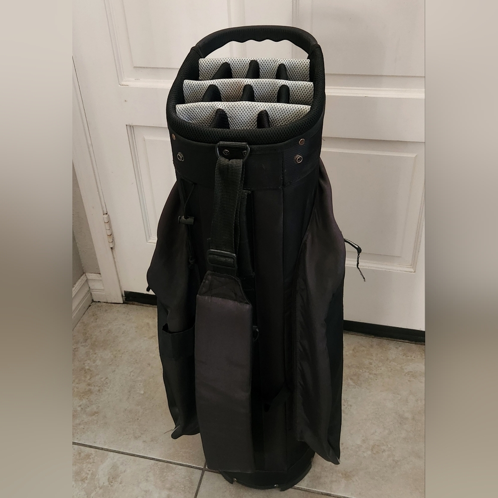 ‼️SOLD‼️ TaylorMade Golf Bag Way Top Stand cart bag Shoulder Strap Carry Black - Picture 2 of 7